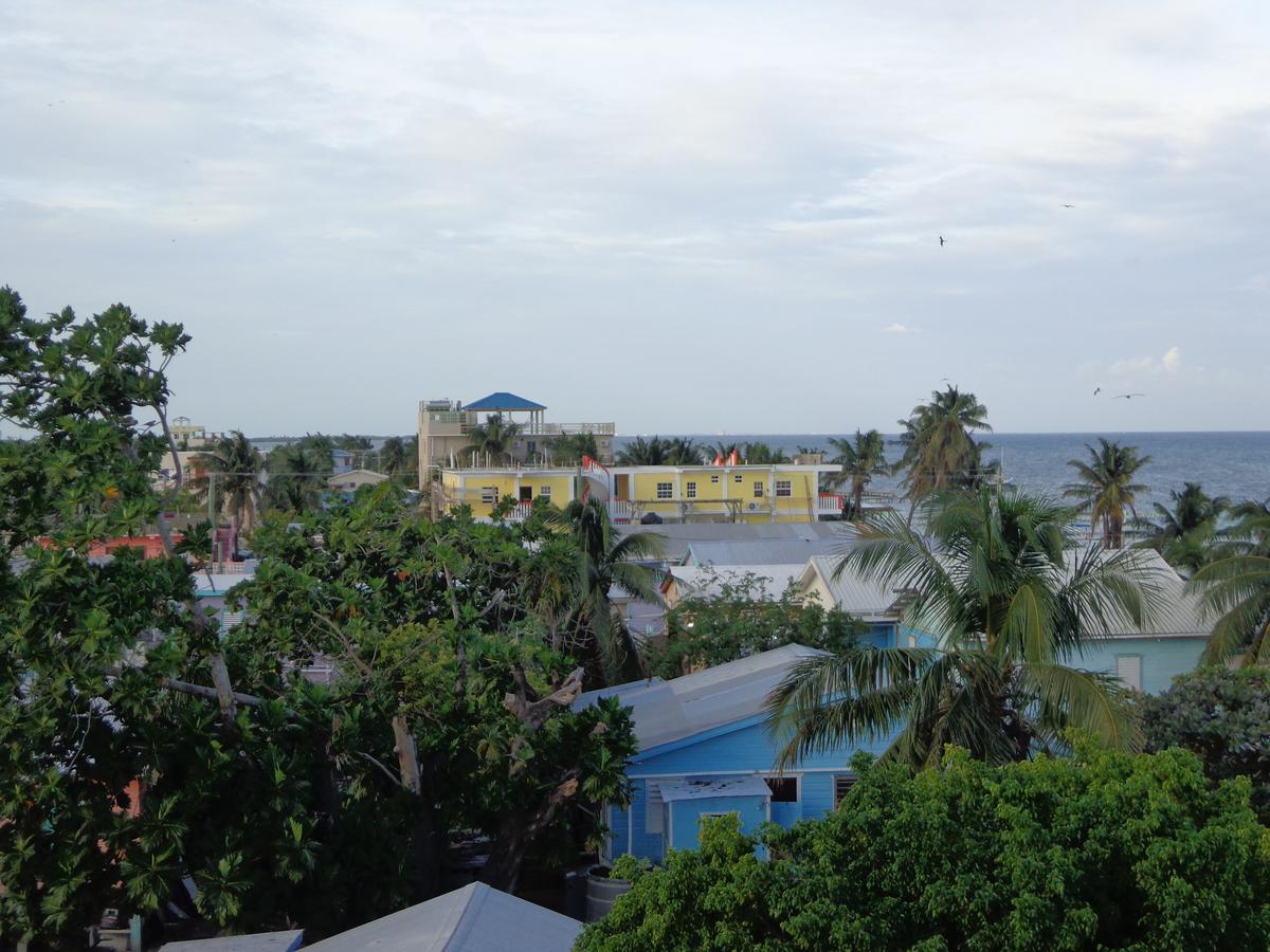 Enjoy Hotel Caye Caulker Exterior photo